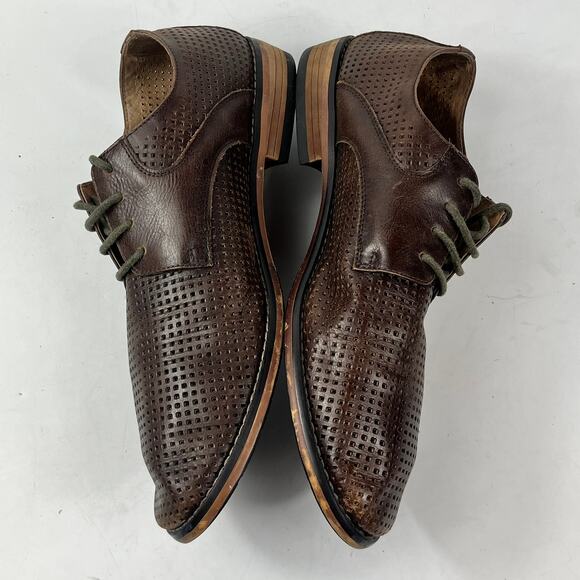 Saks Fifth Avenue Brown Leather Perforated Derby Shoe Mens 7.5 Lace Up 1.25 Heel main image 5